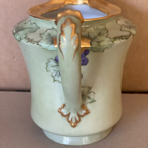 Haviland France hand-painted creamer - Picture 3 of 5